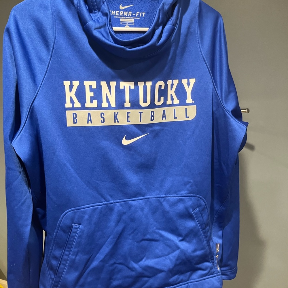 Mens medium Nike Therma-fit Kentucky basketball hoodie